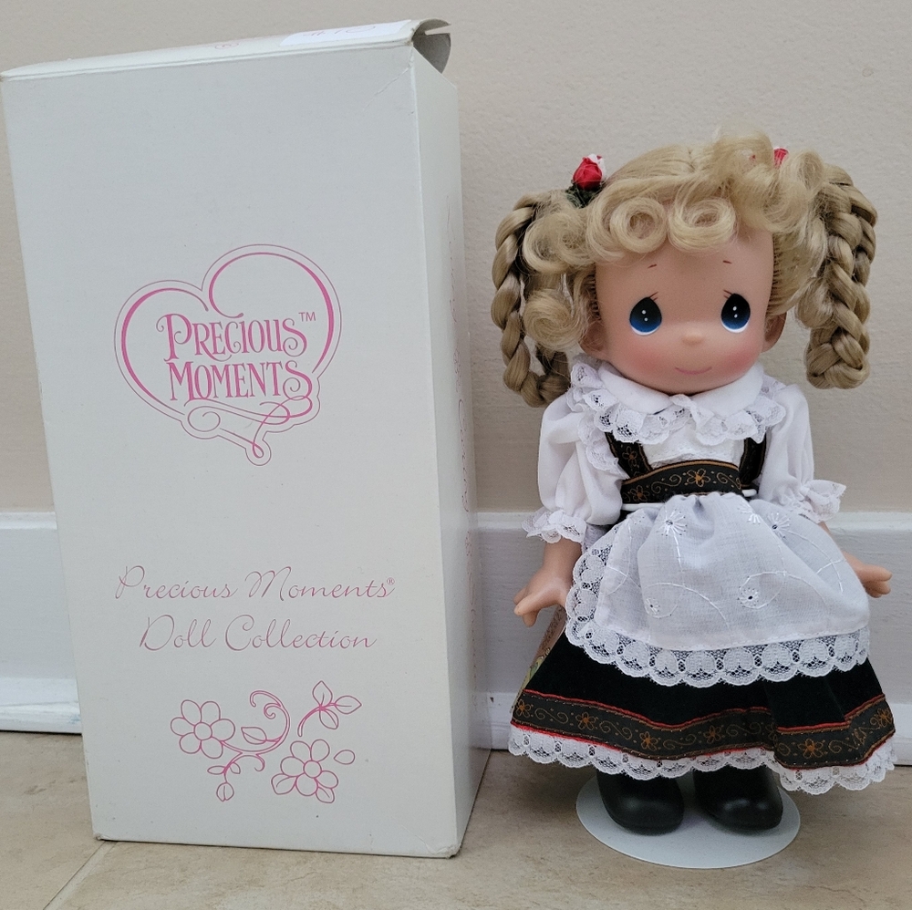 NEW Precious Moments Heidi Germany Doll